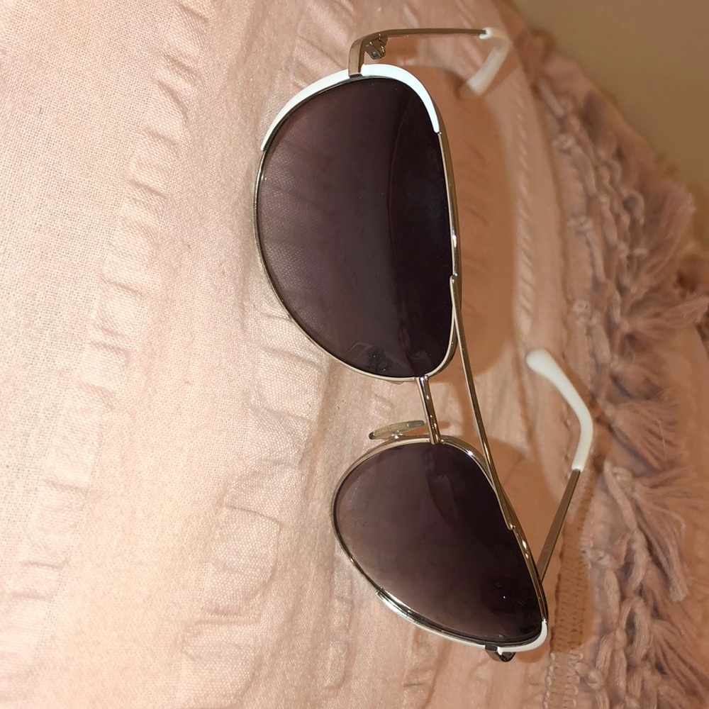Michael Kora White & Silver Aviator Sunglasses